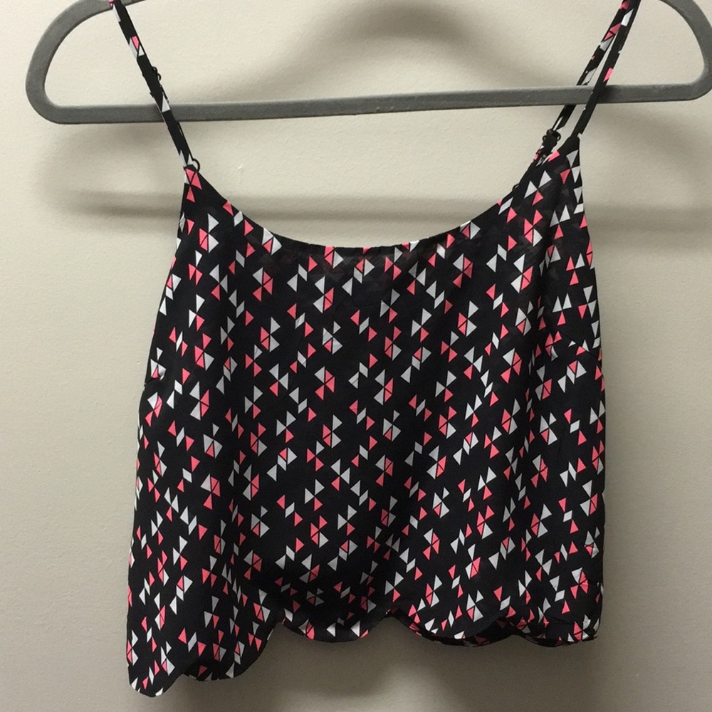 Triangle print crop top